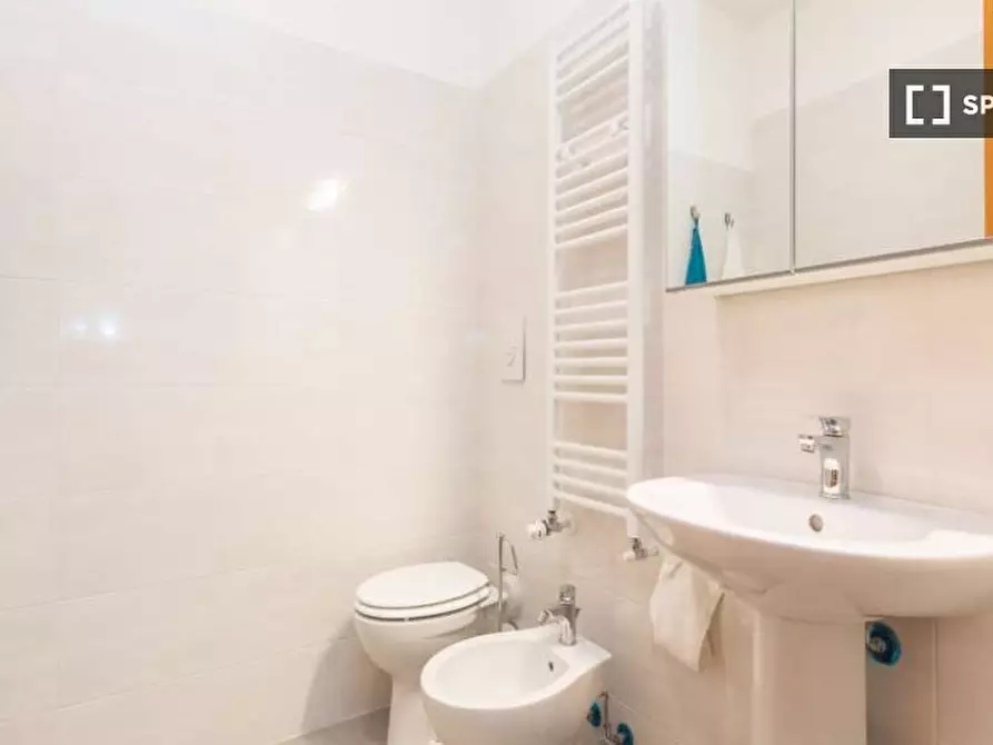 Immagine 17 di Camera condivisa in affitto  in Via dei Missaglia a Milano