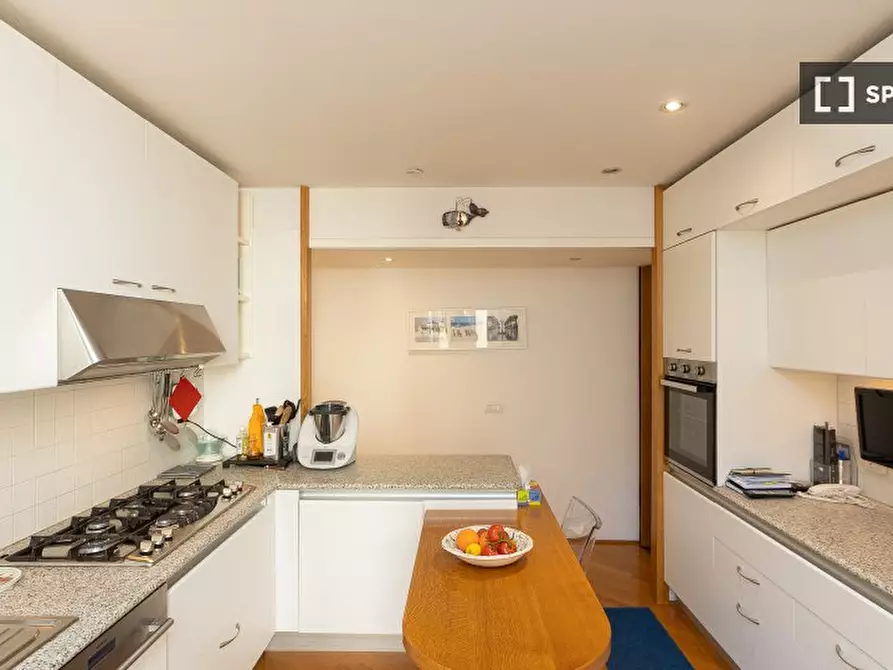 Immagine 7 di Appartamento in affitto  in Viale Giulio Cesare a Roma