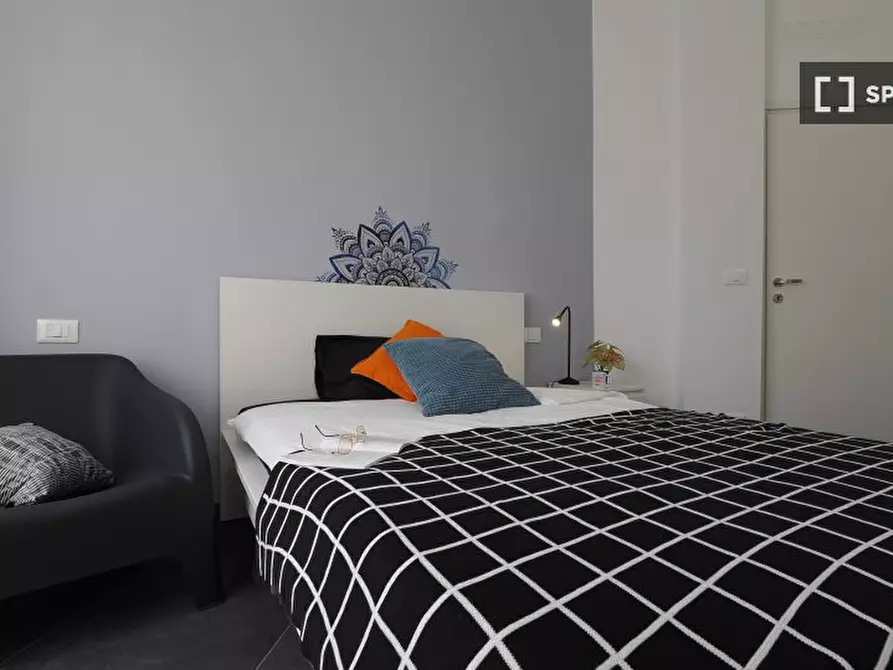 Immagine 2 di Camera condivisa in affitto  in Corso Peschiera a Torino