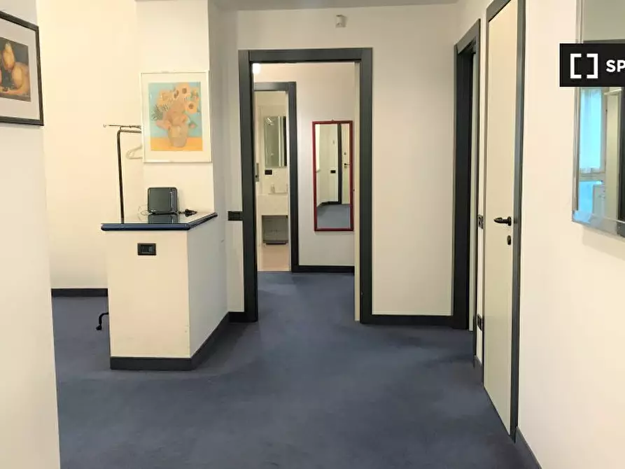 Immagine 2 di Camera condivisa in affitto  in Viale Beatrice D'Este a Milano