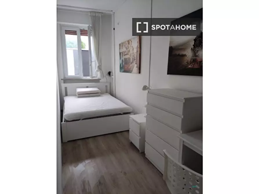 Immagine 14 di Camera condivisa in affitto  in Via Giuseppe Candiani a Milano