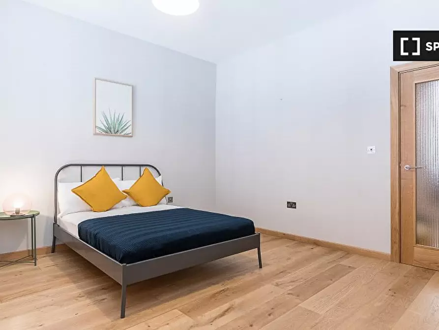 Immagine 14 di Appartamento in affitto  in Red Lion St a Camden Town