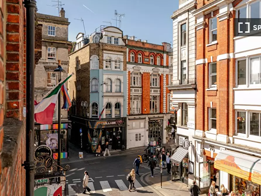 Immagine 15 di Appartamento in affitto  in Old Compton St a 