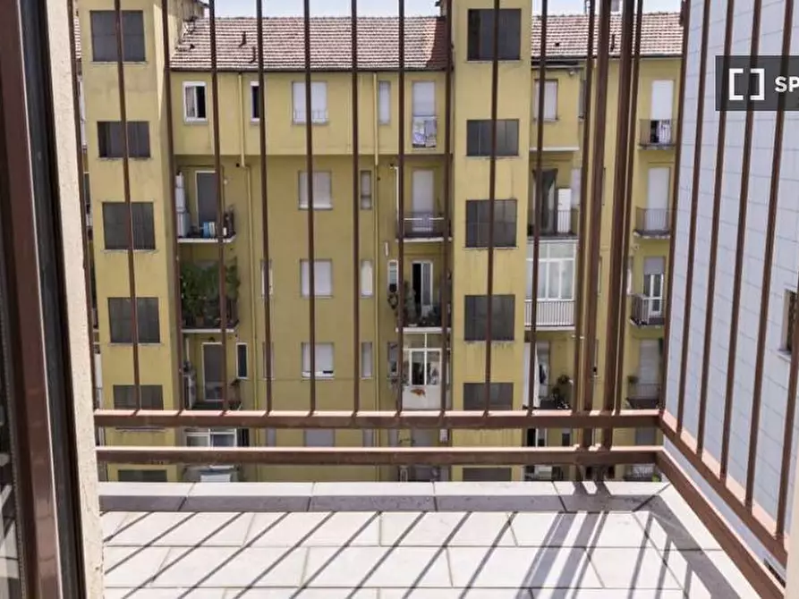 Immagine 7 di Camera condivisa in affitto  in Via Volterra a Milano