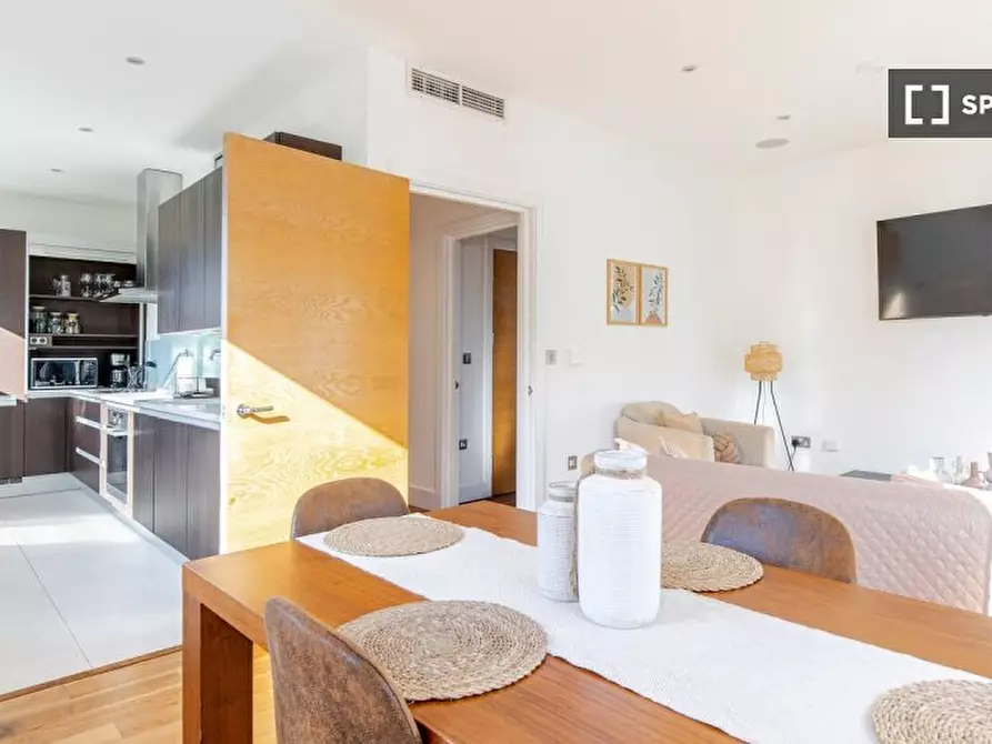 Immagine 3 di Appartamento in affitto  in Upper Richmond Rd a Wandsworth