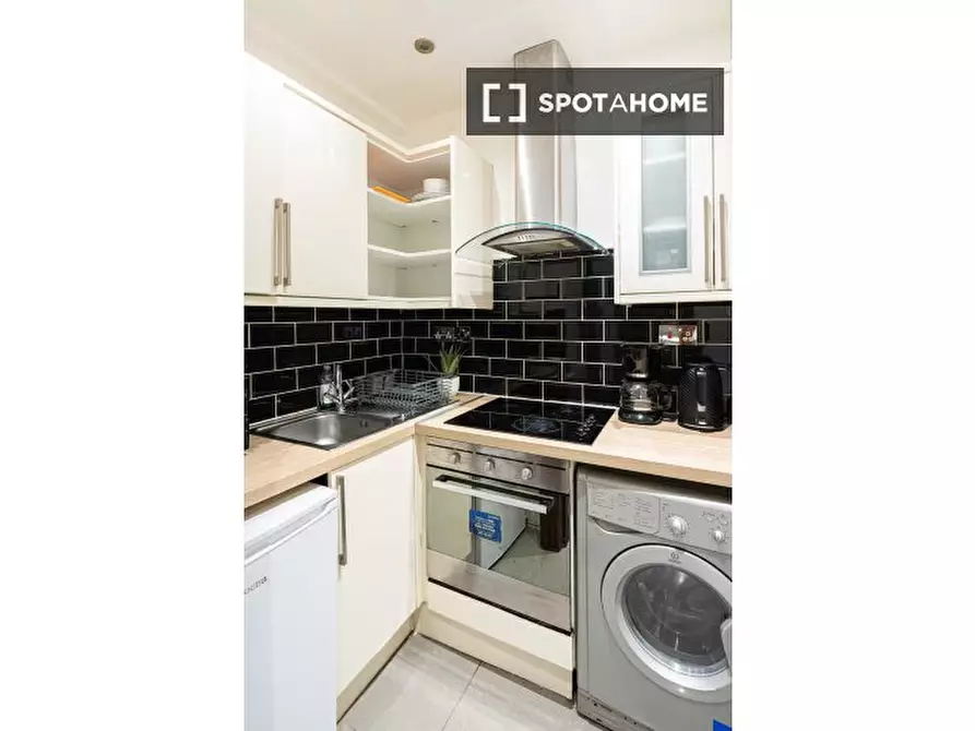 Immagine 15 di Appartamento in affitto  in Dudley Court a Paddington