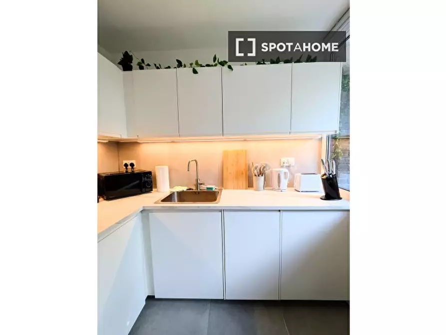 Immagine 6 di Appartamento in affitto  in Kirwyn Way a Camberwell