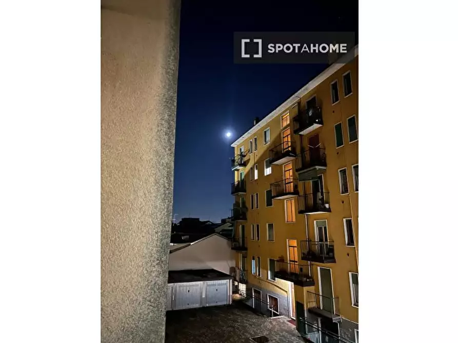 Immagine 4 di Camera condivisa in affitto  in Via Antonio Meucci a Milano