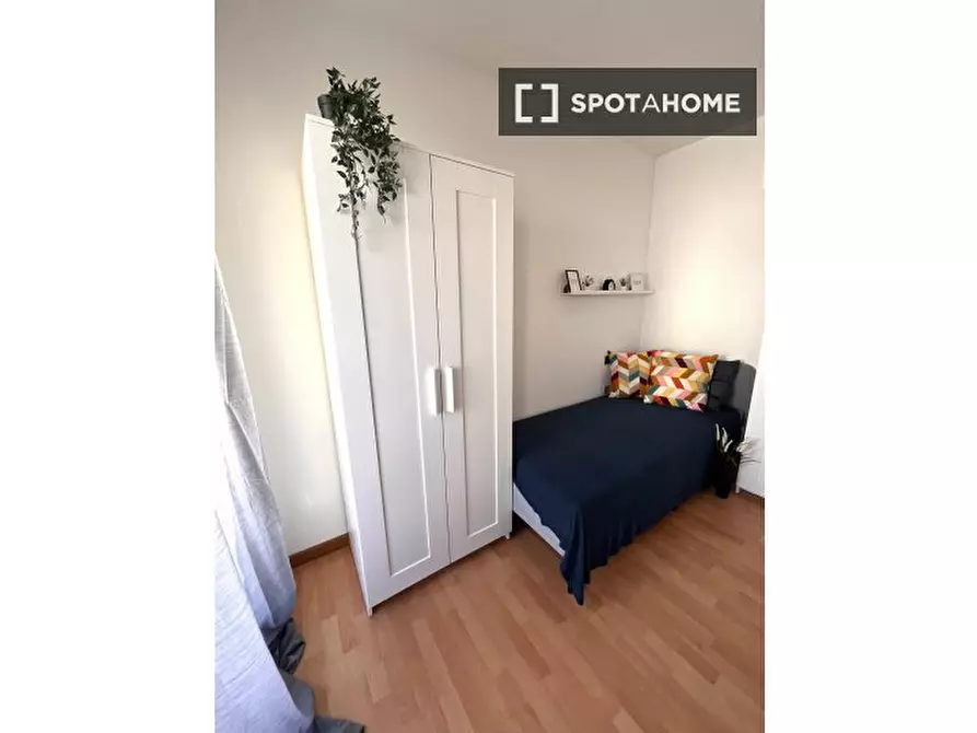 Immagine 3 di Camera condivisa in affitto  in Bolzano a Trento
