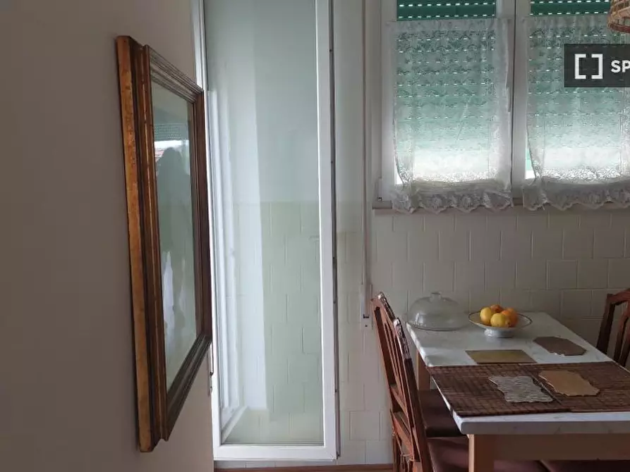 Immagine 9 di Camera condivisa in affitto  in Via Cassia a Roma