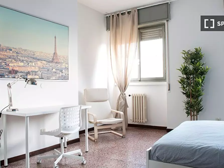 Immagine 11 di Camera condivisa in affitto  in Via Federico Engels a Milano