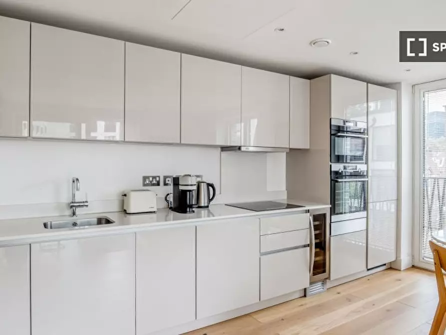 Immagine 9 di Appartamento in affitto  in Glade Path a Camberwell