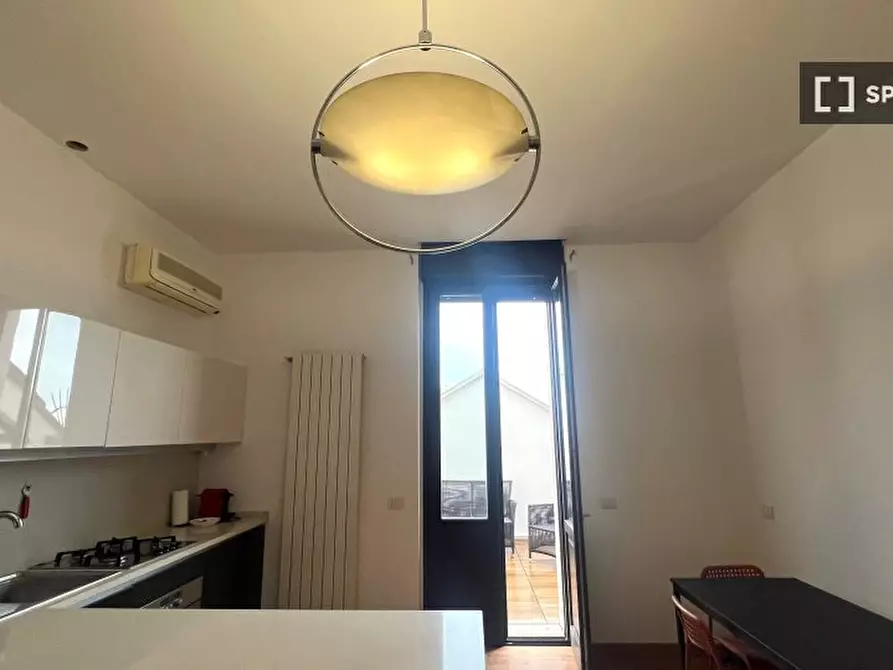 Immagine 4 di Appartamento in affitto  in Via Luigi Settembrini a Milano