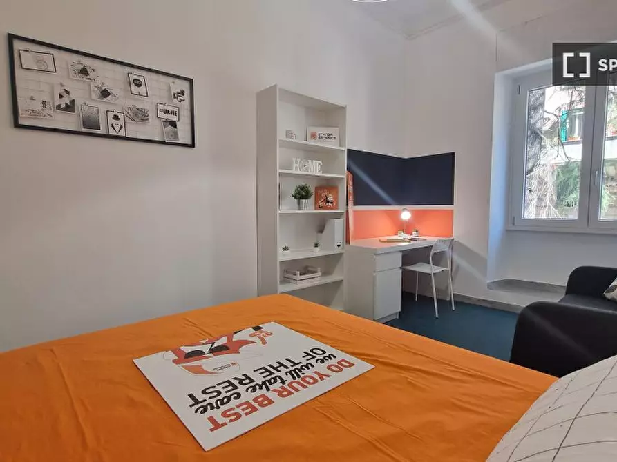 Immagine 3 di Camera condivisa in affitto  in Via Sabotino a Roma