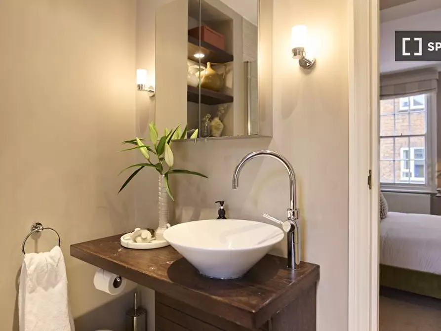 Immagine 10 di Appartamento in affitto  in Uxbridge St a Kensington