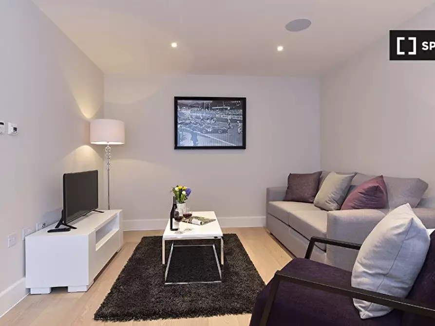 Immagine 5 di Appartamento in affitto  in Sudrey St a Camberwell