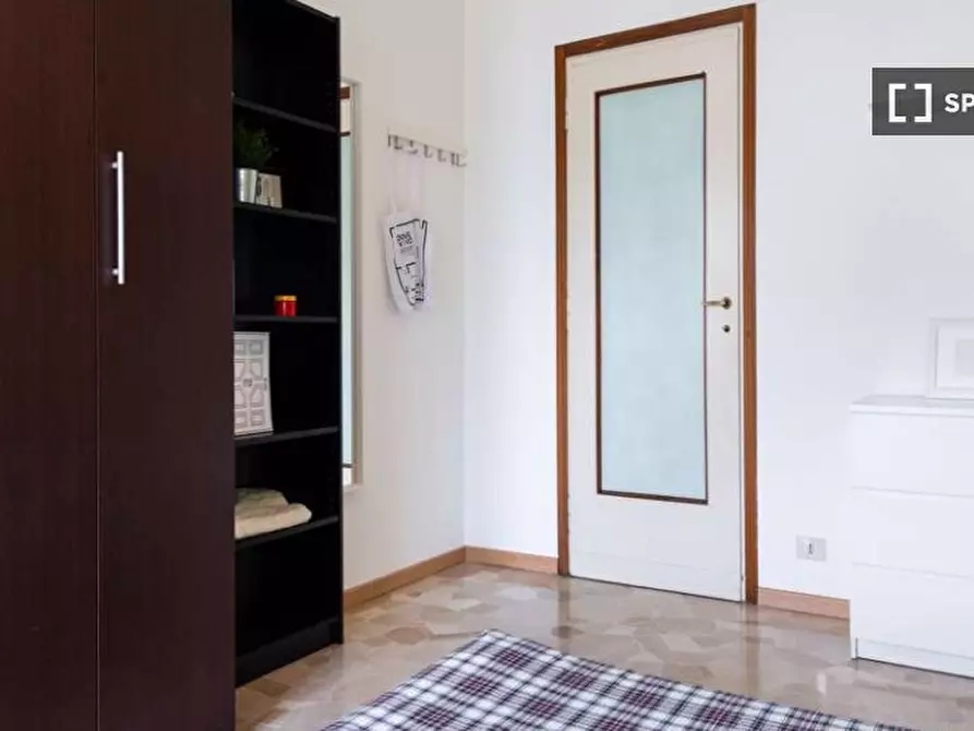 Immagine 5 di Camera condivisa in affitto  in Via Raffaello Bertieri a Milano