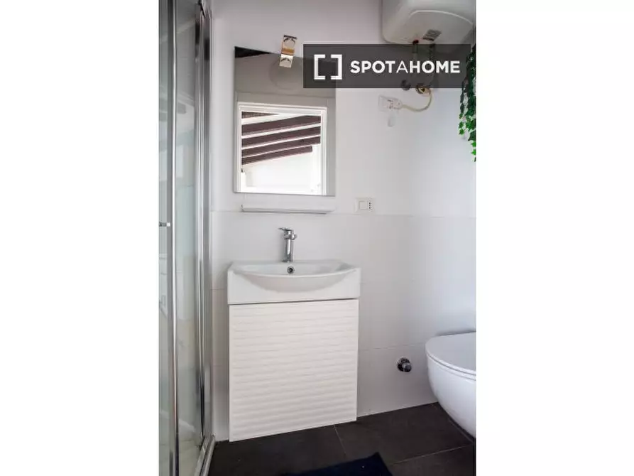 Immagine 6 di Ufficio in affitto  in Via Gustavo Fara a Milano