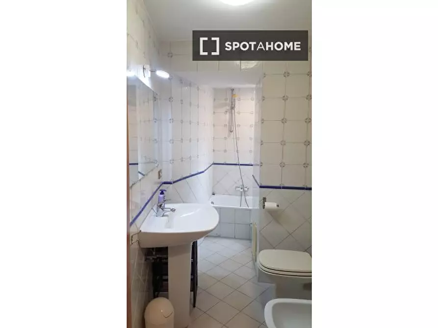 Immagine 1 di Appartamento in affitto  in Via Antonietta de Pace a Napoli