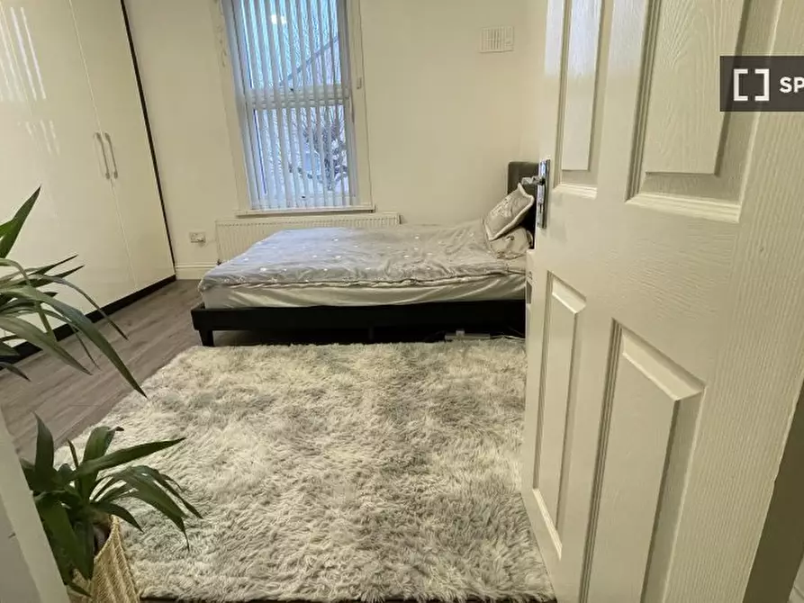 Immagine 3 di Camera condivisa in affitto  in Vicarage Ln a Stratford
