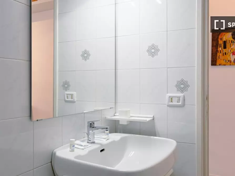 Immagine 4 di Ufficio in affitto  in Via Villani a Firenze