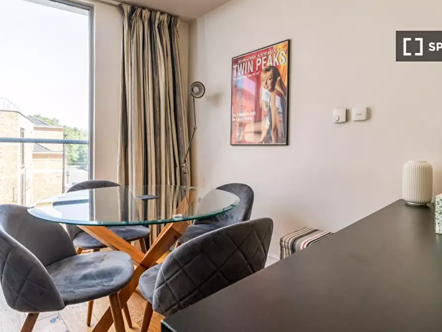 Immagine 7 di Appartamento in affitto  in Battersea Park Road a Wandsworth