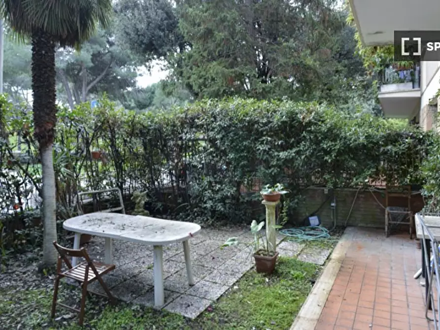 Immagine 7 di Camera condivisa in affitto  in Viale Egeo, 00144 Roma RM, Italy a Roma