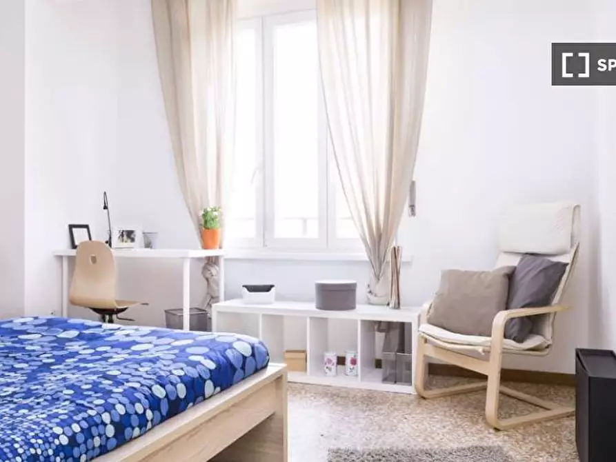 Immagine 2 di Camera condivisa in affitto  in Viale Carlo Espinasse a Milano