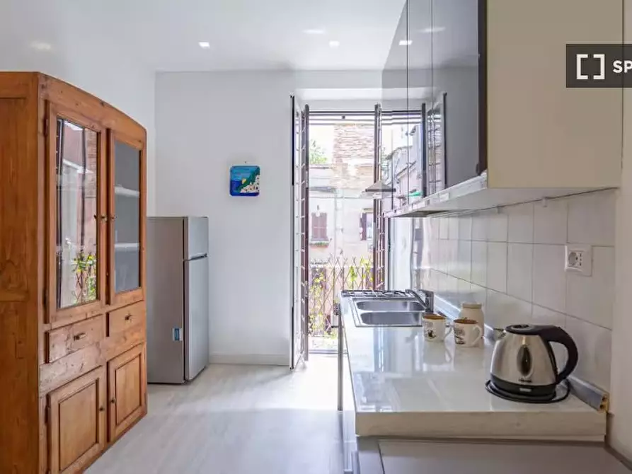 Immagine 10 di Appartamento in affitto  in Via Marmorata a Roma