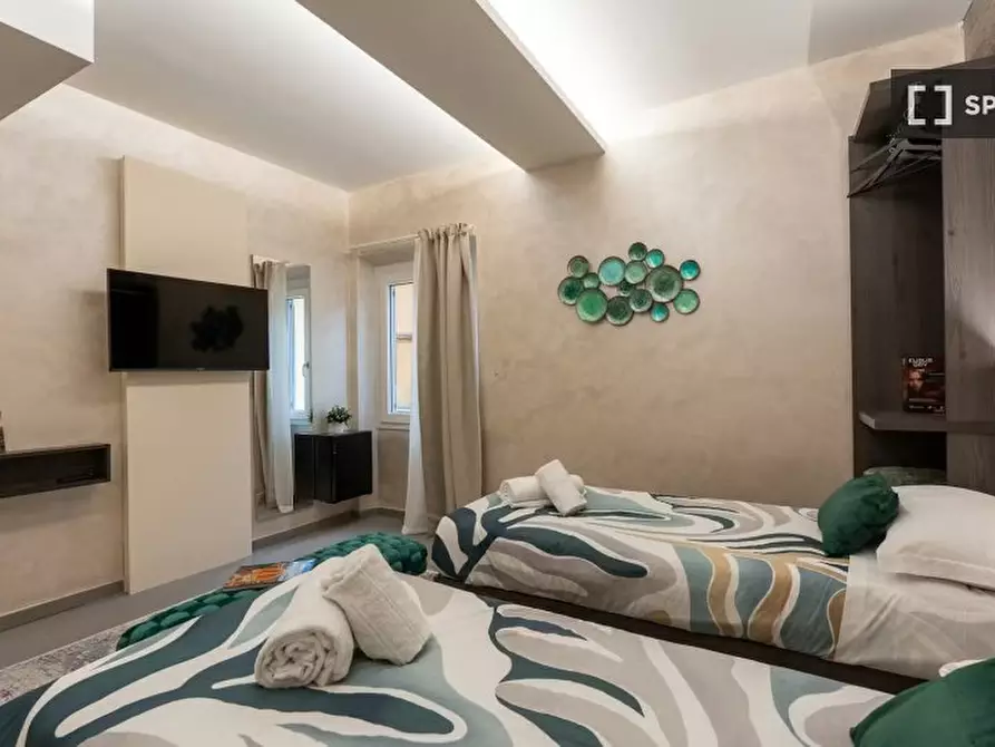 Immagine 5 di Camera condivisa in affitto  in Via Faenza a Firenze