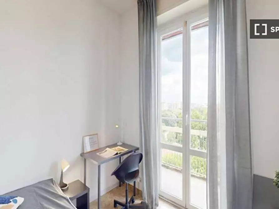 Immagine 2 di Camera condivisa in affitto  in Viale Molise a Milano