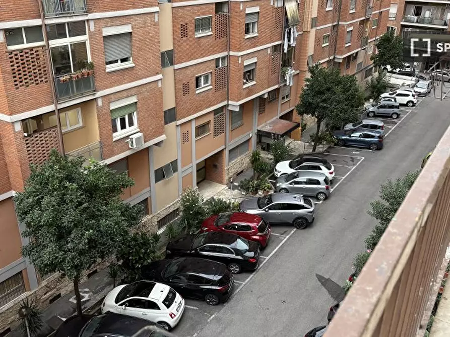 Immagine 10 di Camera condivisa in affitto  in Largo Antonio Beltramelli a Roma