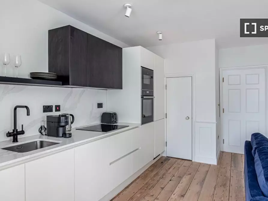Immagine 8 di Appartamento in affitto  in Theobalds Rd a Camden Town