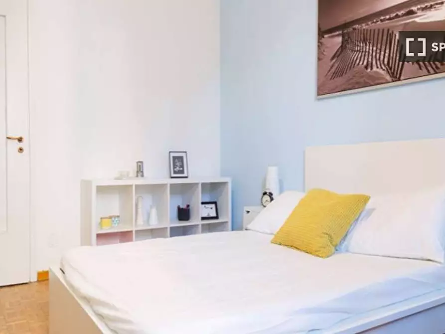 Immagine 10 di Camera condivisa in affitto  in Via Dei Mandorli Milan a Corsico