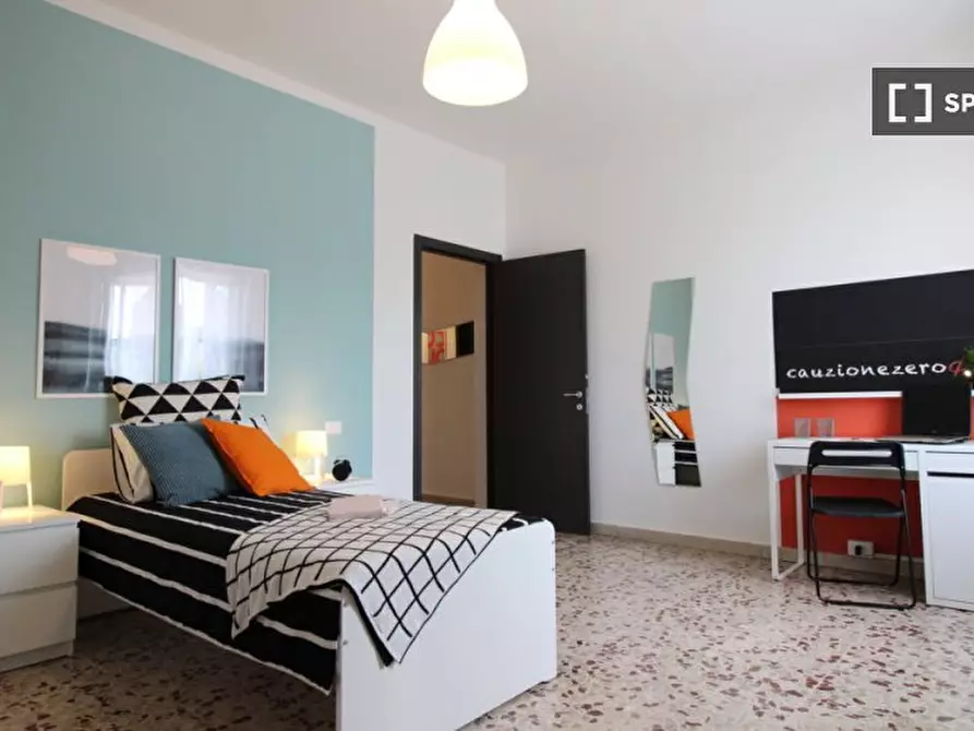 Immagine 4 di Camera condivisa in affitto  in Piave a Brescia