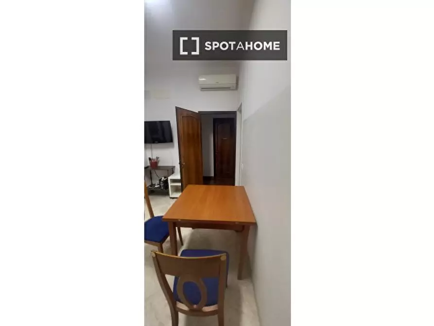 Immagine 5 di Camera condivisa in affitto  in Via Giacinta Pezzana a Roma