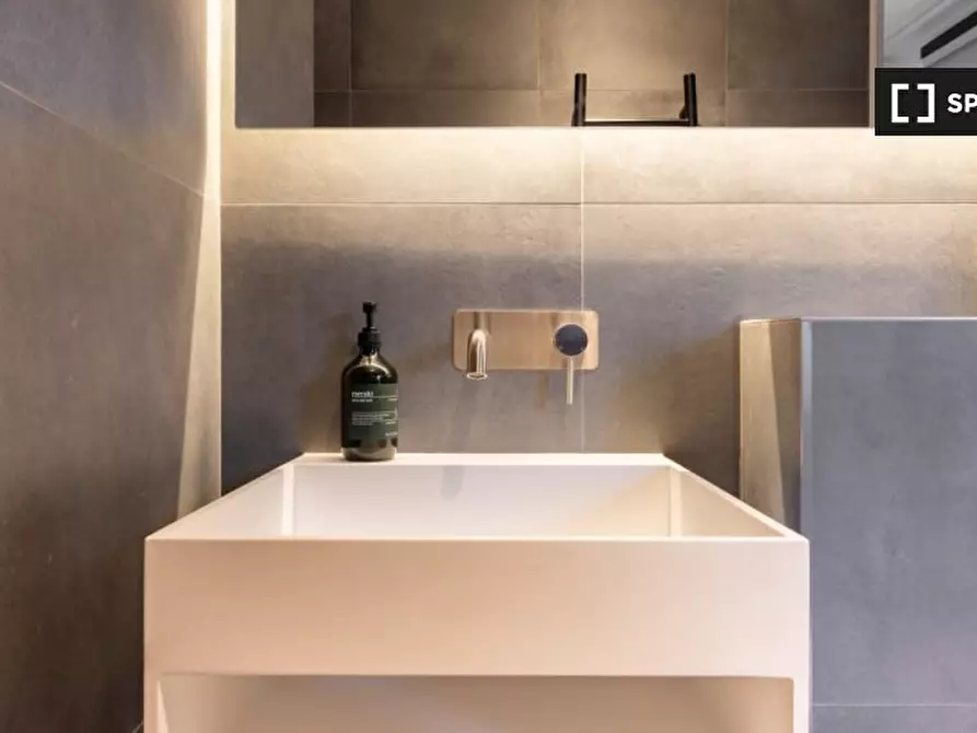 Immagine 18 di Appartamento in affitto  in Islington Park St a Islington