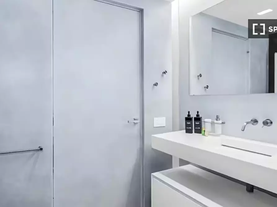 Immagine 16 di Appartamento in affitto  in Corso Como a Milano