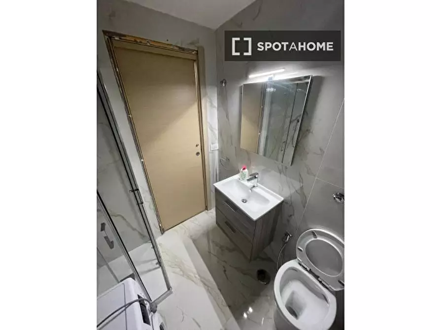 Immagine 2 di Appartamento in affitto  in Via dei Tribunali a Napoli