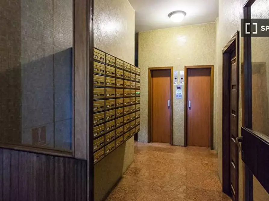 Immagine 17 di Camera condivisa in affitto  in Via Salvatore Barzilai a Milano