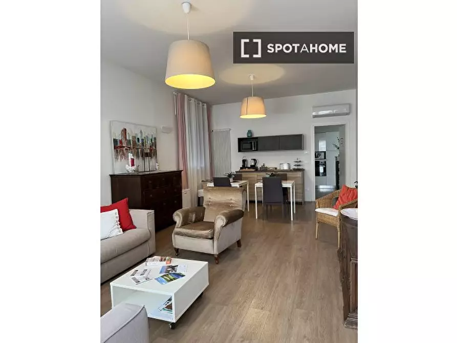 Immagine 14 di Camera condivisa in affitto  in Via Avellino a Padova