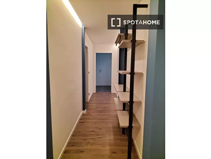 Immagine 11 di Camera condivisa in affitto  in Via S. Luca a Genova