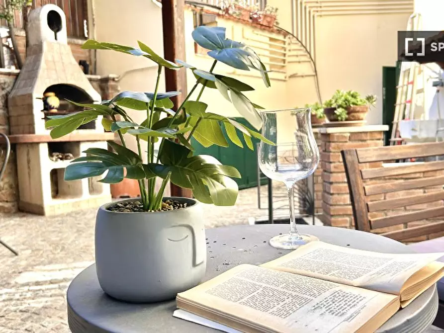 Immagine 1 di Appartamento in affitto  in Via Antonio Cesari a Roma