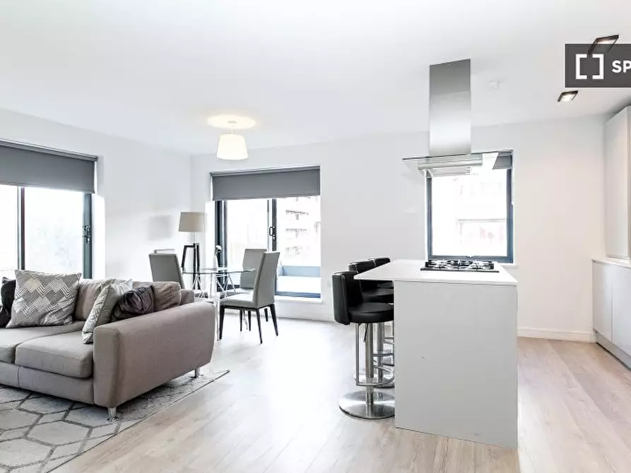Immagine 9 di Appartamento in affitto  in Bromehead St a Poplar
