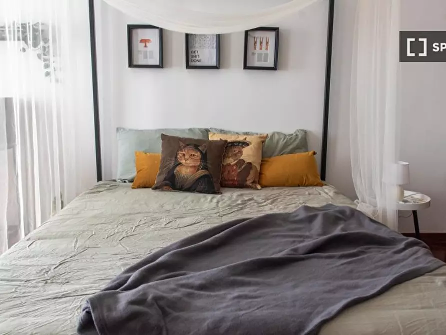 Immagine 8 di Camera condivisa in affitto  in Via Mario Musco a Roma