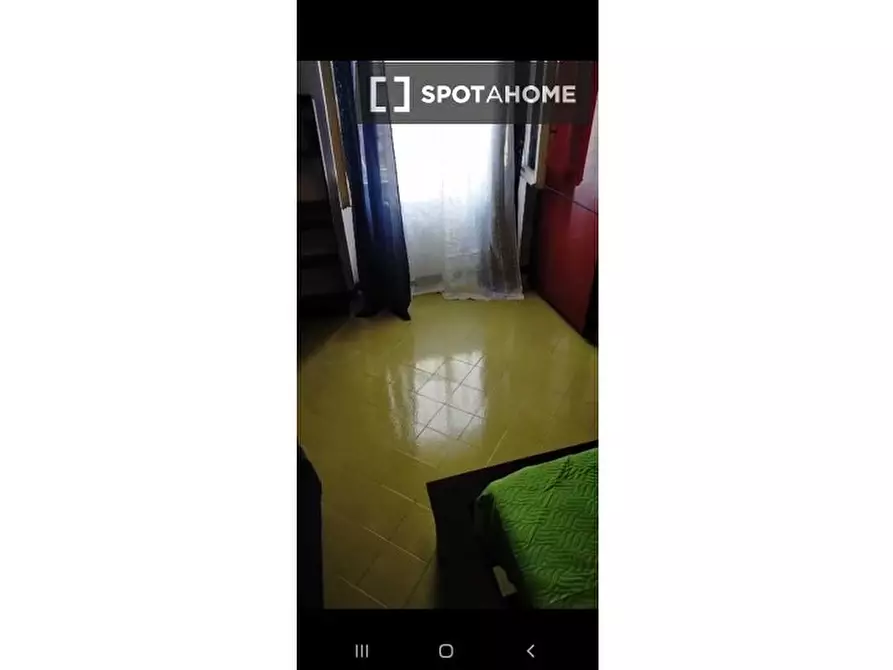 Immagine 3 di Camera condivisa in affitto  in Via Pian Due Torri a Roma