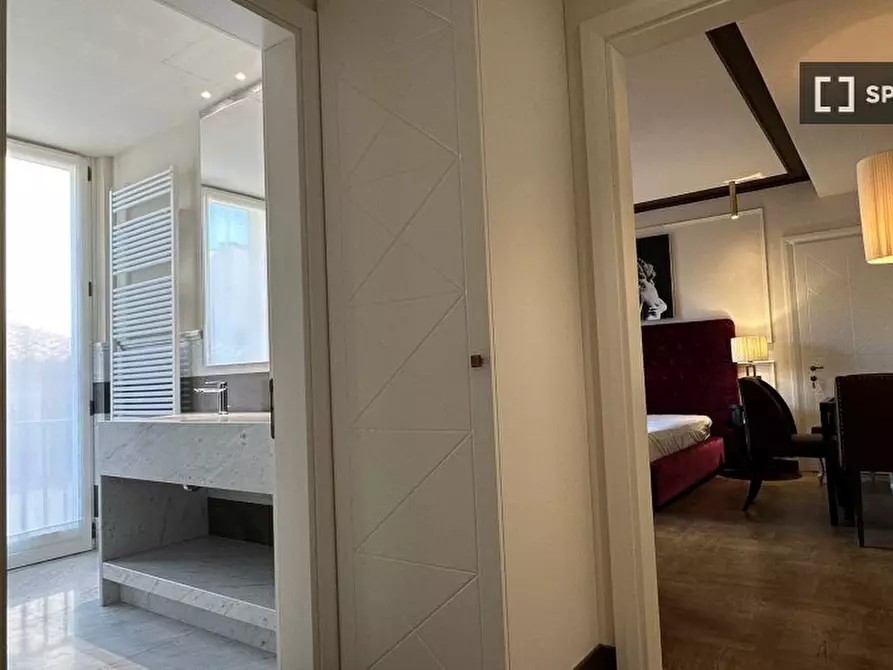 Immagine 8 di Ufficio in affitto  in Via dei Brunelleschi a Firenze