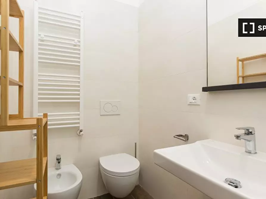 Immagine 9 di Ufficio in affitto  in Via della Marranella a Roma