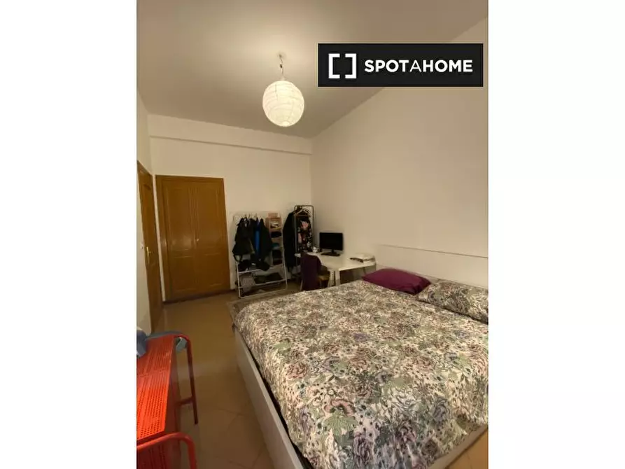 Immagine 5 di Camera condivisa in affitto  in Via Giovanni Battista Canobi a Roma