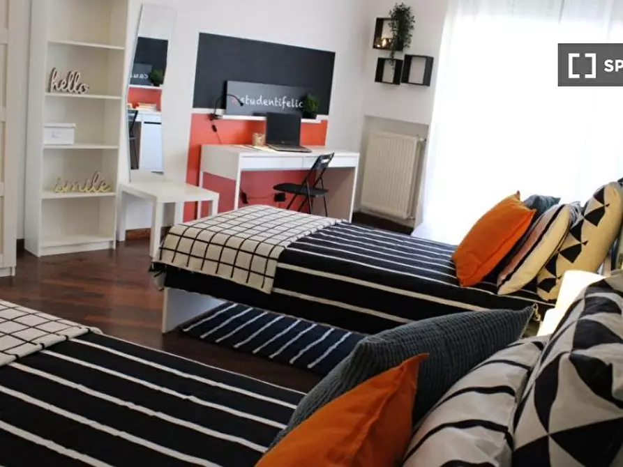 Immagine 1 di Camera condivisa in affitto  in Europa a Brescia